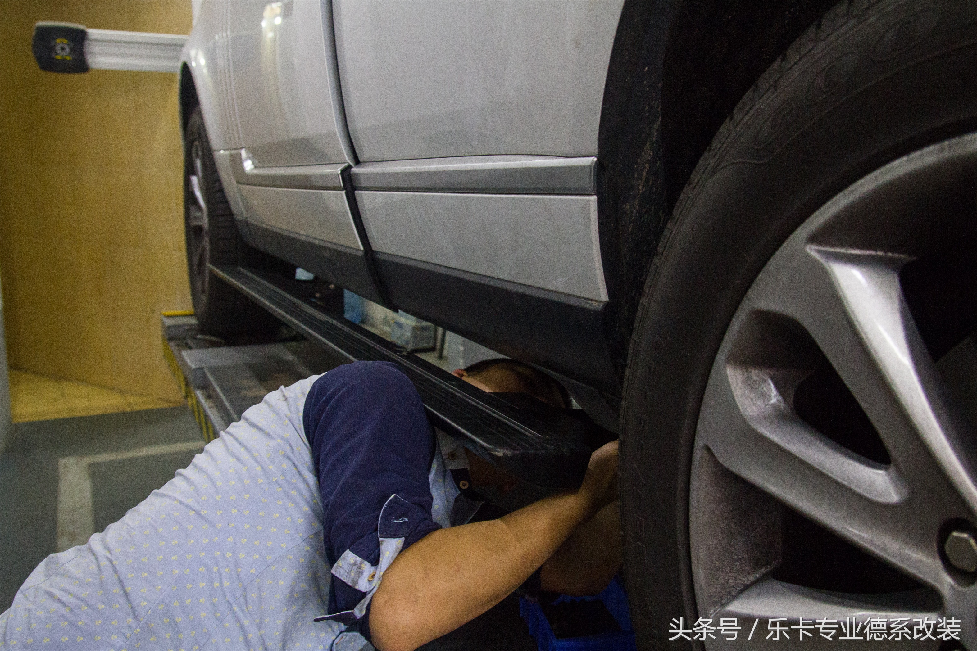 路虎揽胜行政踏板加装,路虎揽胜运动加装踏板