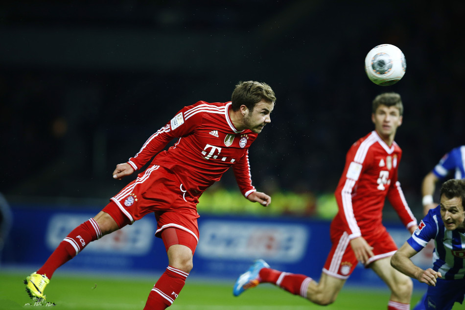 世界杯头顶球集锦,世界杯看少林足球