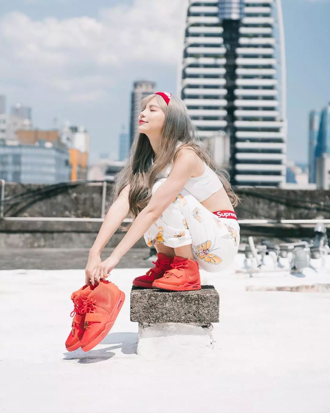 壁池丨这位台湾潮女的22个LOOK，值得你女朋友学习！