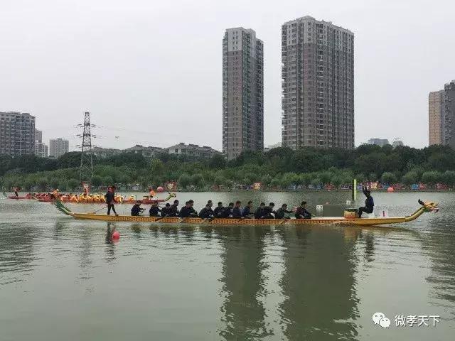 湖北孝感赛龙舟能不能有点新意,端午赛龙舟百船