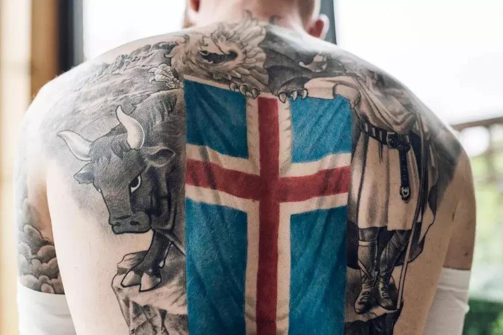 冰岛队回国维京战吼最震撼,冰岛赛后维京战吼