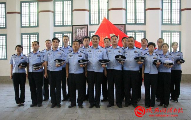 白水县公安局组织优秀*党**支部书记、优秀*党**员代表赴延安等地接受红色教育（组图）