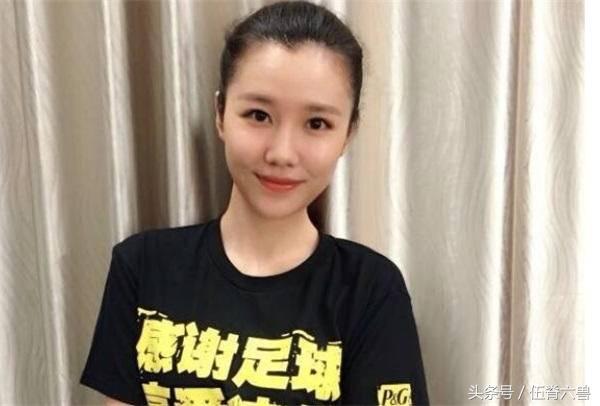 央视足球美女评论员,最早央视足球解说女的叫啥