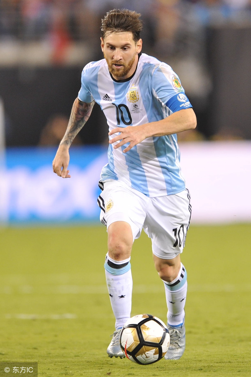 梅西已成为世界足坛第一球星,足球巨星里奥梅西逆袭的传奇人生