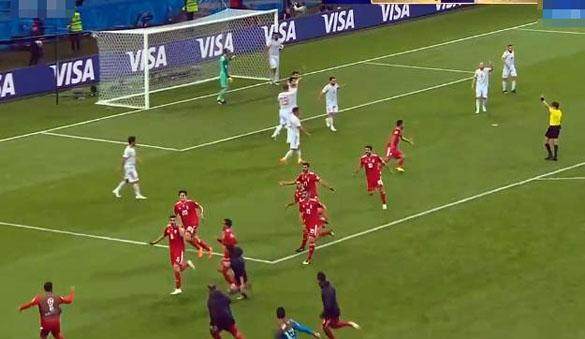 世界杯伊朗球员跪地痛哭,伊朗国家足球最耻辱的一球