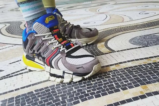 中国李宁登陆了哪个时装周,李宁2021巴黎时装周走秀款