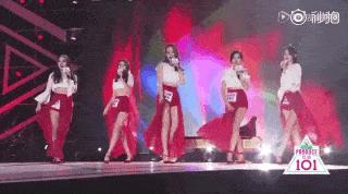 被101小姐姐的颜值折服，可看腿你就吃鲸了！