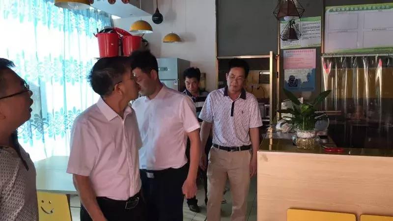 临街餐馆噪音扰民怎么解决,商业街店面噪音扰民如何处理