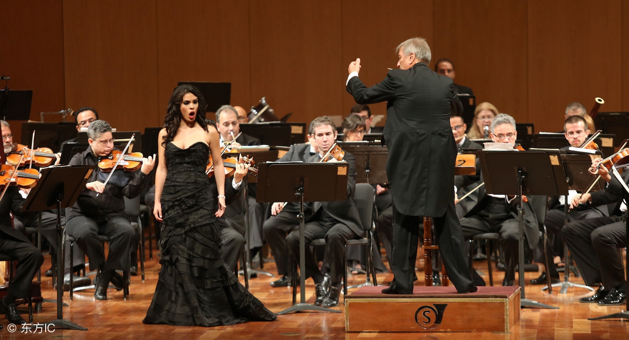 高音哼鸣技巧练习,怎么用哼鸣的状态唱高音