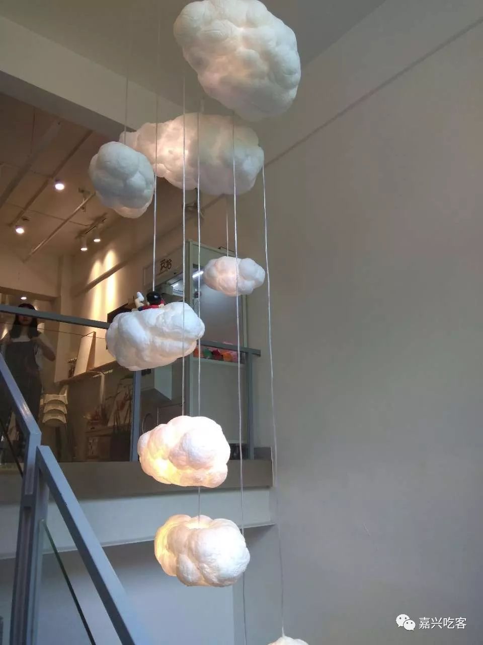 网友说｜这家店太美~已经控制不住自己的手机了