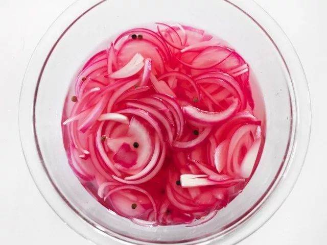 白糖加洗衣粉能灭蚊虫蟑螂,一勺洗衣粉让蟑螂断子绝孙