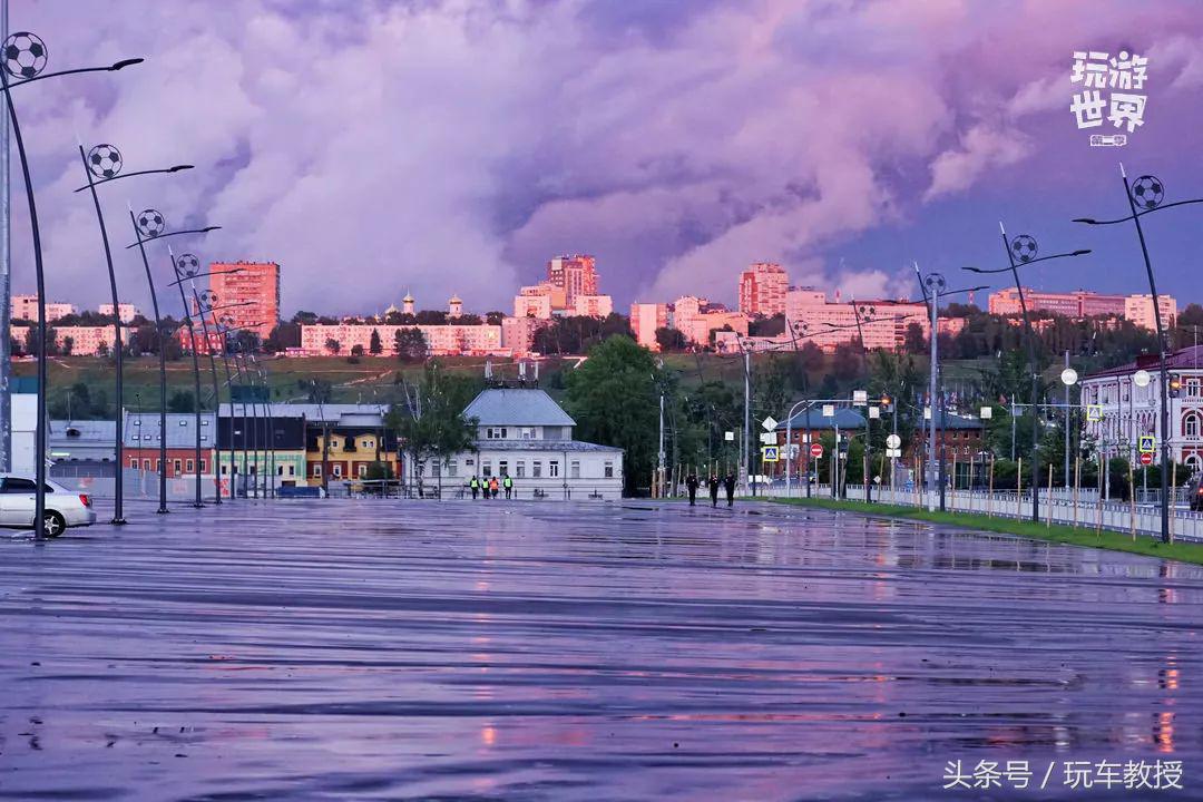 尾灯竟然比夕阳美？这次旅程开的三台SUV简直开挂