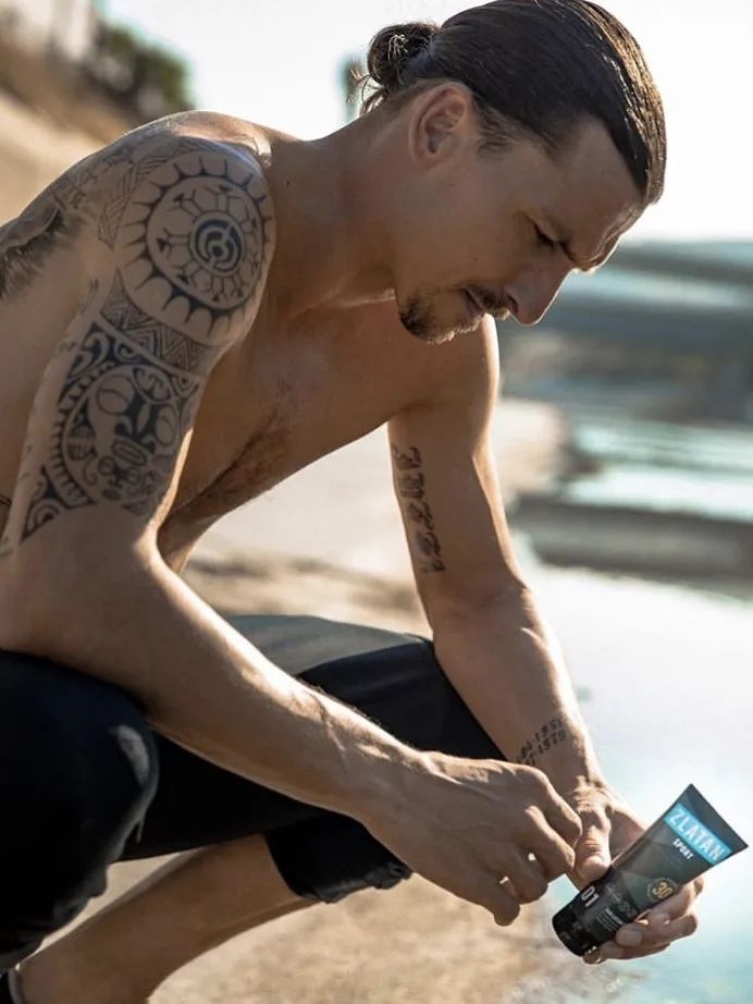 降薪怕极了？发一条推特就能赚回来！揭秘顶级球星的真实收入来源