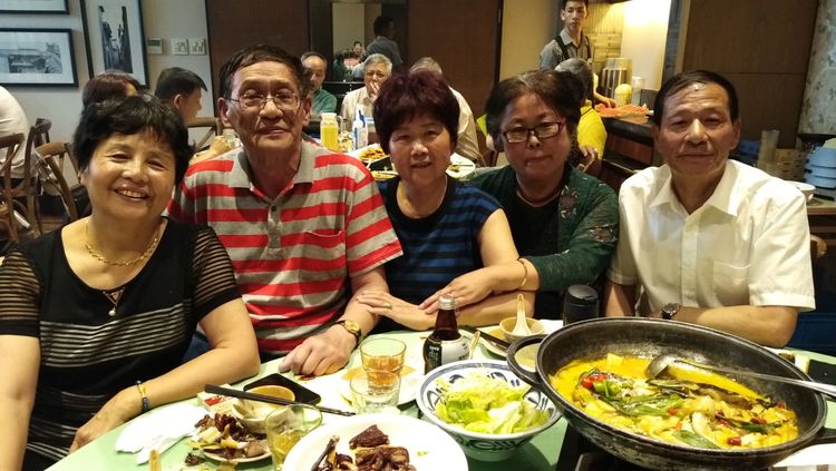 干岔子一，二队老知青久别重逢，共忆黑土情长