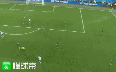世界波梅西远射破门阿根廷2-0,阿根廷3-0克罗地亚梅西点球