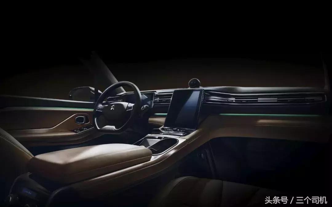 百公里提速4.4秒，50万购买这款纯电7座SUV，但续航仅355公里