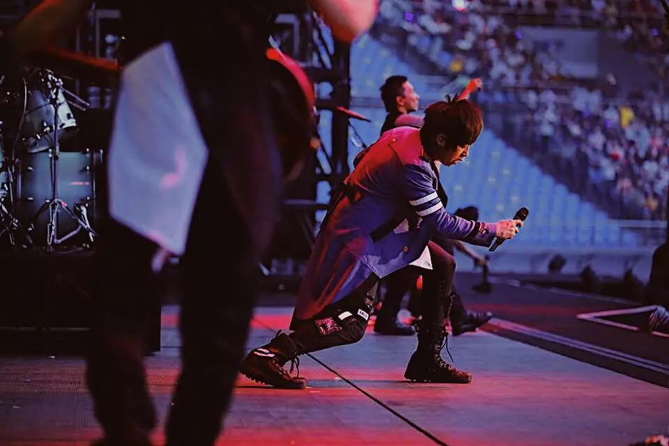 回到*月天五**，永远不会太迟