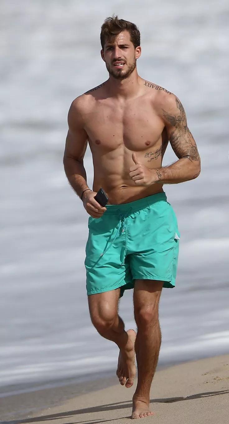 世界杯天台什么样,世界杯天台站