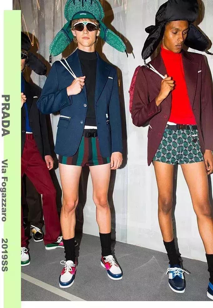 prada新款复古包,prada2020包包