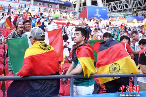 揭秘世界杯球迷“鄙视链”：谁站顶端谁被摔惨？