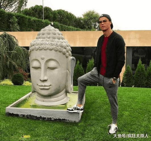绝代双骄梅西和c罗谁漂亮,欧冠别墅梅西c罗