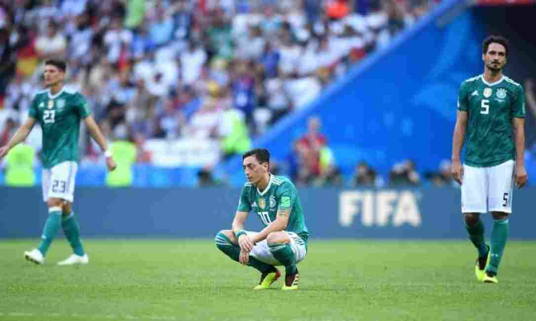 德国队史最耻辱的一次,厄齐尔为什么退出了德国队