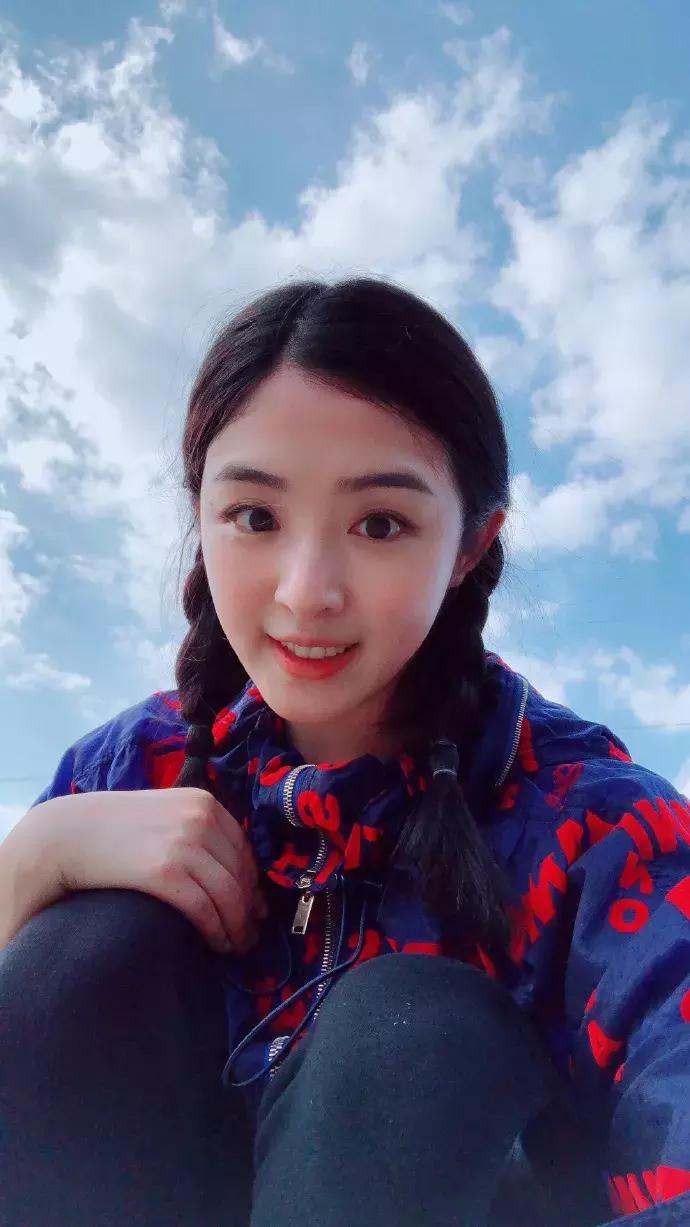 15岁“被P裸照，辍学，陪睡”？如今复出演大IP又被关系户截胡？