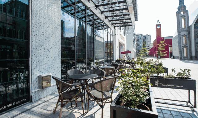 这该是佛山最独特的足球Pub，送完半打科罗娜还送鸡尾酒你点睇？