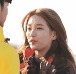 搞笑gif趣图妹子你这是准备干嘛,搞笑gif趣图妹子你为什么要这样玩