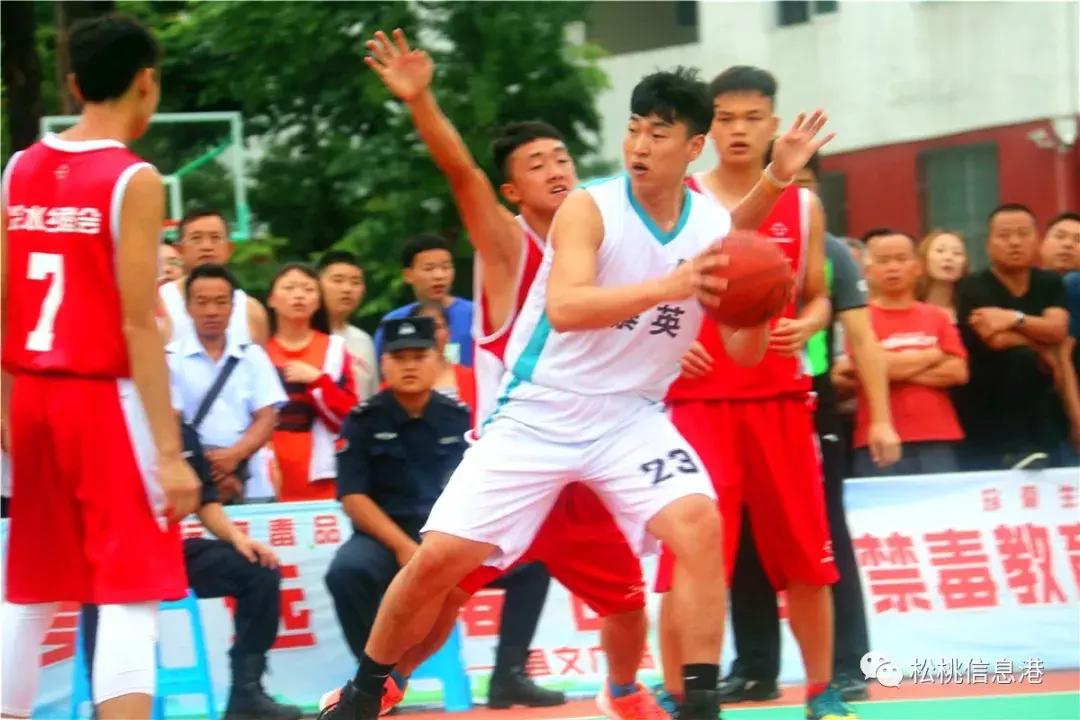 松桃“禁毒杯”篮球赛精彩收官，乌罗队神速翻盘夺冠！