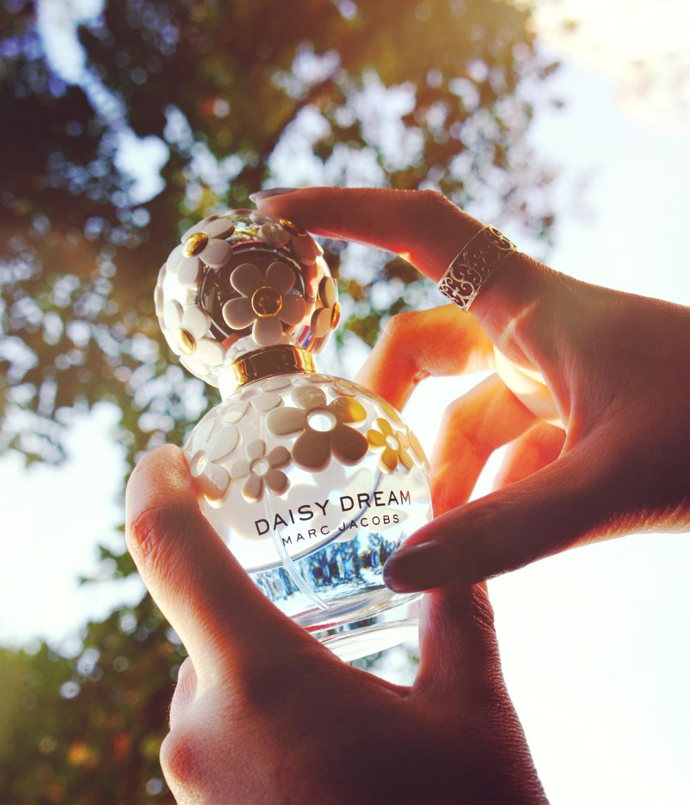 香水夏天清新推荐,适合夏天的香水有哪些