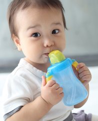 宝宝吃完奶粉嗜睡怎么回事,宝宝喝水太多水中毒出院了