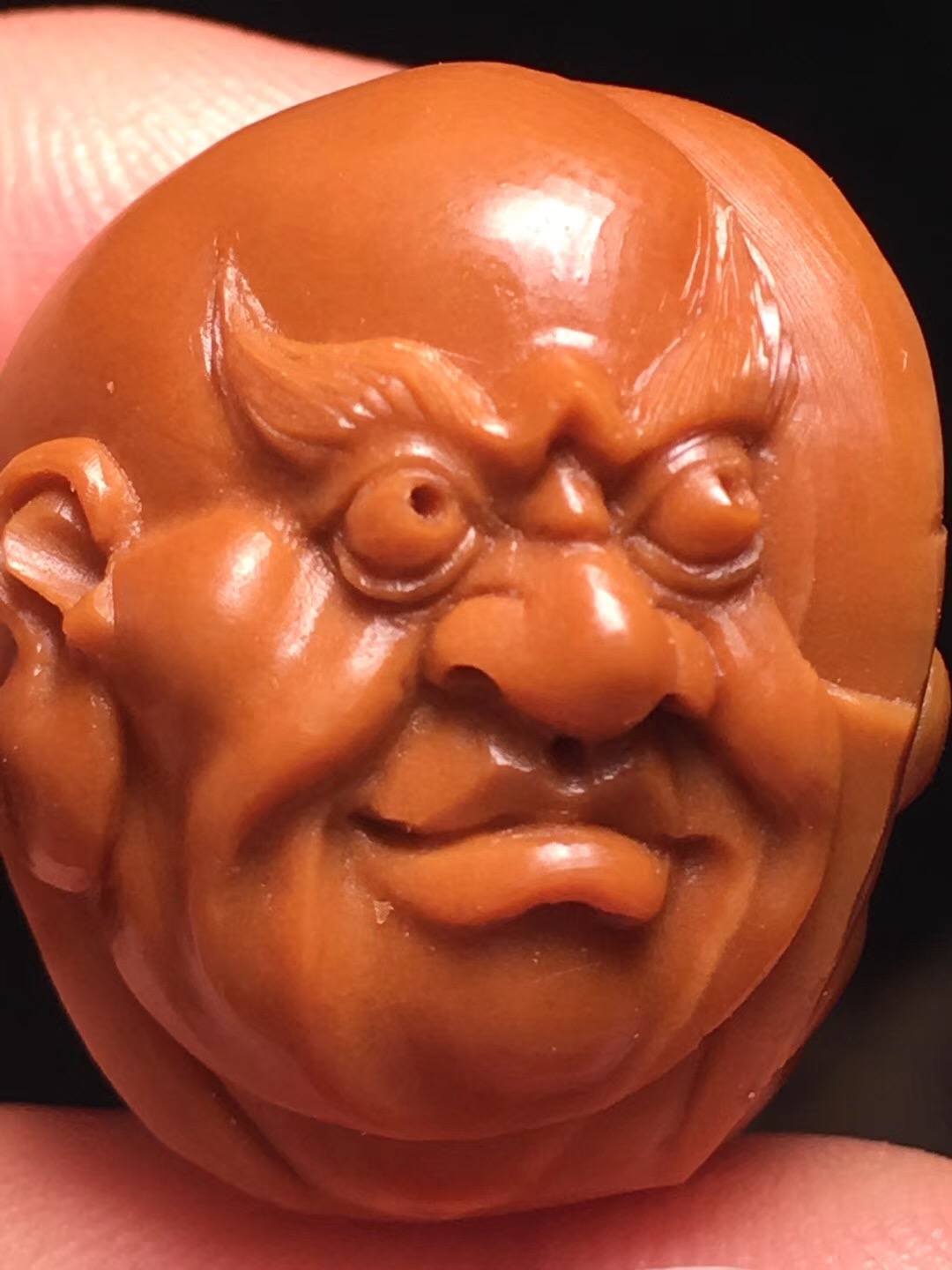 什么样的橄榄核值得把玩,什么样的橄榄核雕最好