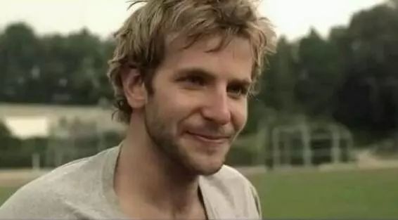 想不到总裁C罗输给了这个男人！其交往5年的超模女友被他拿下了