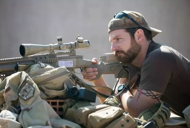 想不到总裁C罗输给了这个男人！其交往5年的超模女友被他拿下了