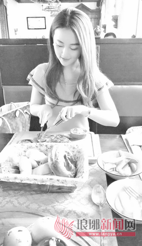 足球宝贝陪你看欧洲杯,看世界杯有足球宝贝的地方