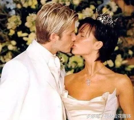 关于足球的爱情：贝克汉姆和维多利亚这对“天作之合”