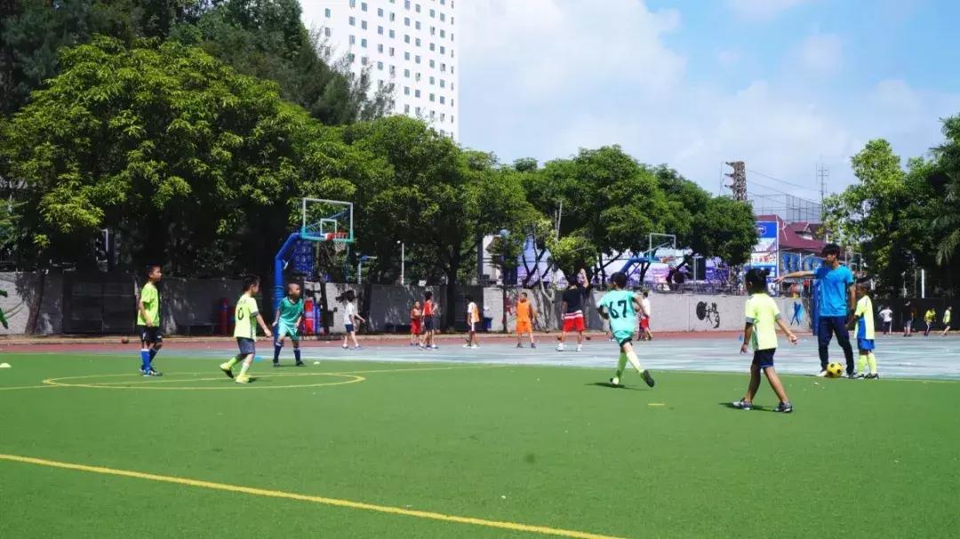 欧洲足球队对阵捷克,番禺足球比赛青少年