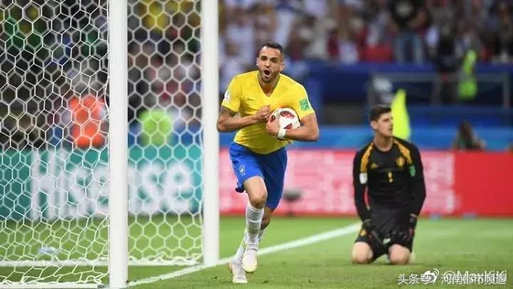 内马尔回到家里,内马尔回家