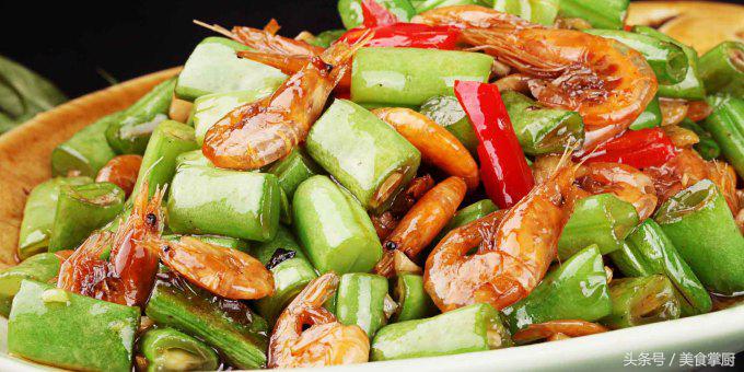小河虾补虚通乳,吃中药可以吃小河虾