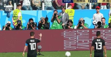 世界杯专用球挑战专业门将,世界杯足球专用球谁做的