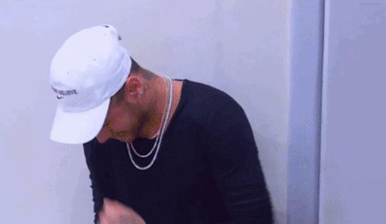 内马尔小时候在贫民窟踢球照片,巴西贫民窟出来的足球巨星内马尔