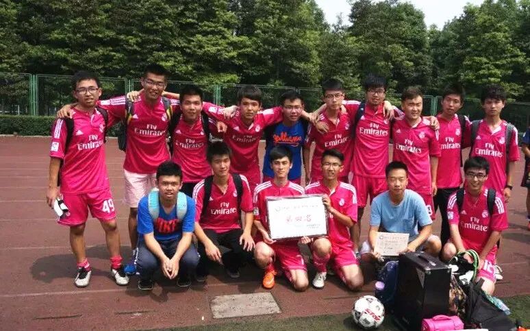 学霸奖学金8项,学霸足球运动员