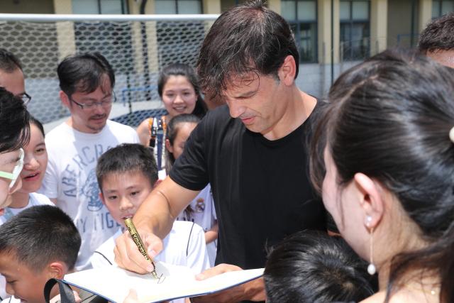 皇马莫伦特斯,2019皇马足球夏令营