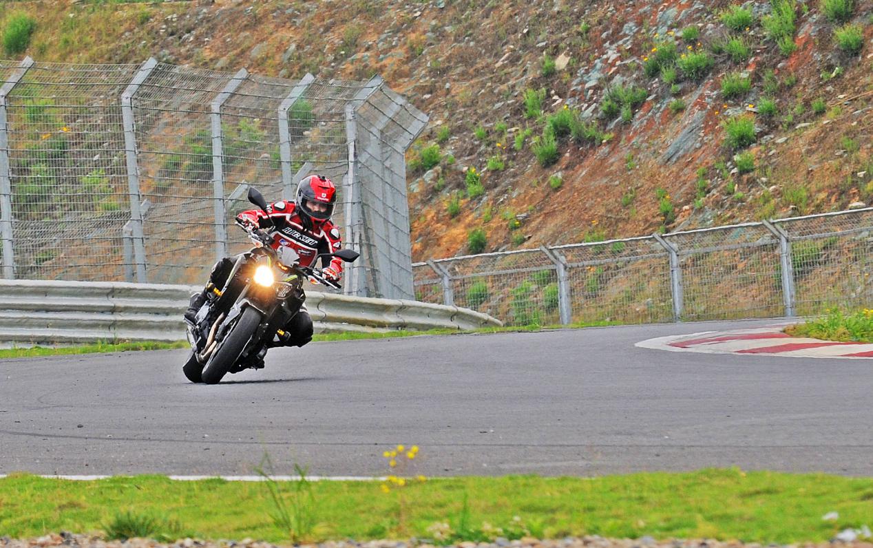 川崎z900有弯道abs吗,川崎z900拉爆