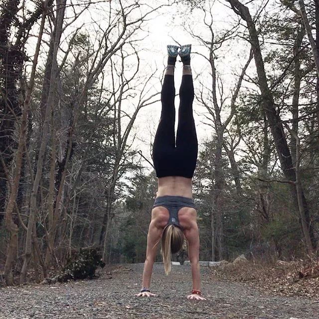 大腿筋不由自主的抖动,为什么腿抬起来会不由自主的抖