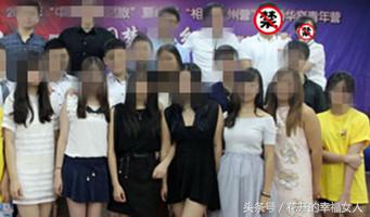 一个人照顾两个家庭,一个人照顾孩子和家庭