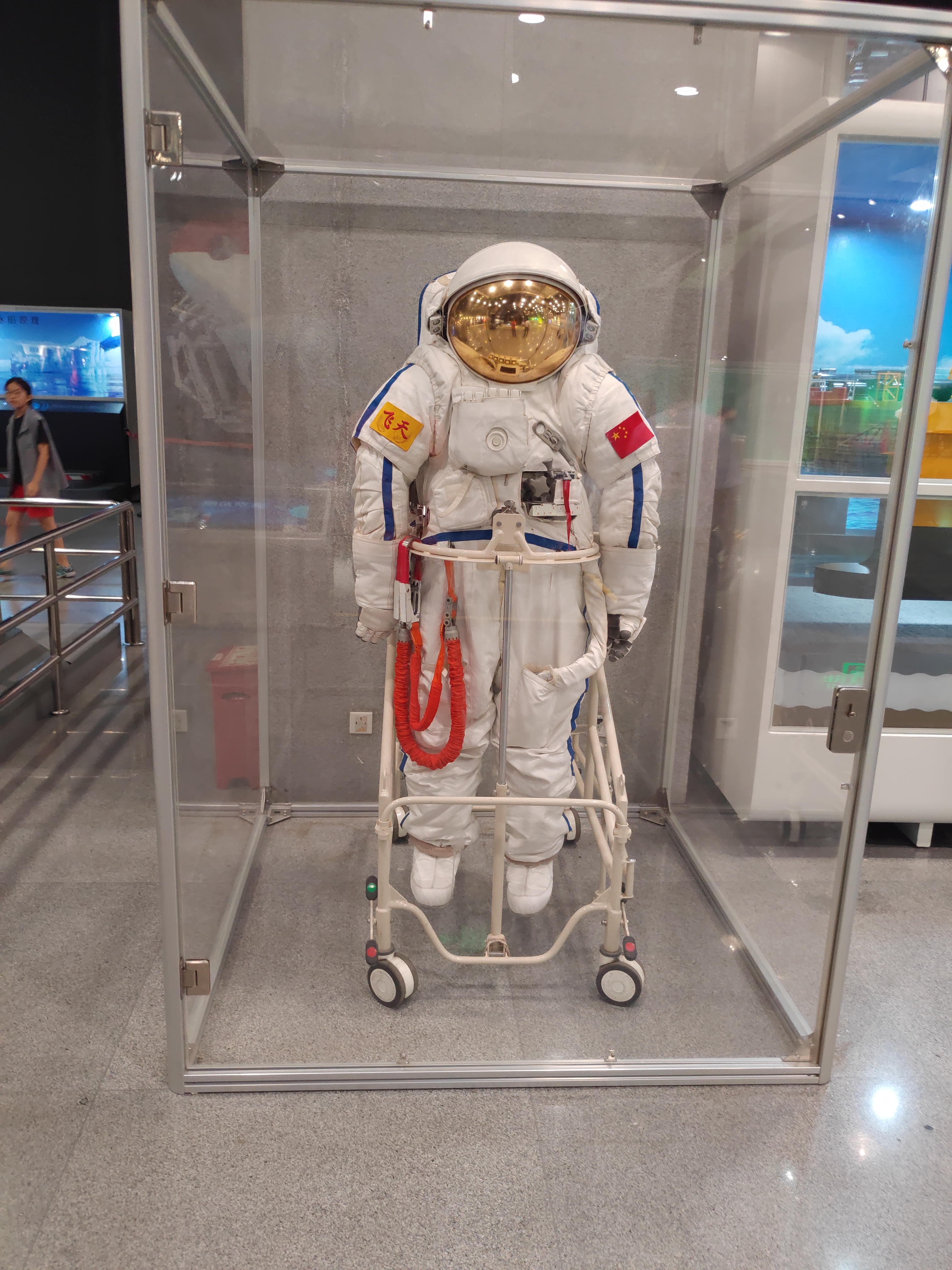 中国科技馆挑战与未来视频,中国科技馆短期展遇见未来