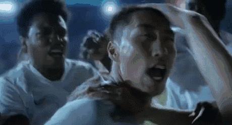 决赛了，Nike批了一箱大力丸给国足