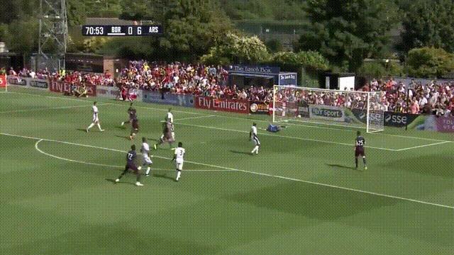 奥巴梅扬巴萨帽子戏法,奥巴梅扬阿森纳